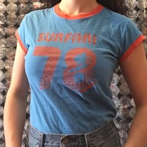 Beachy vintage t shirt